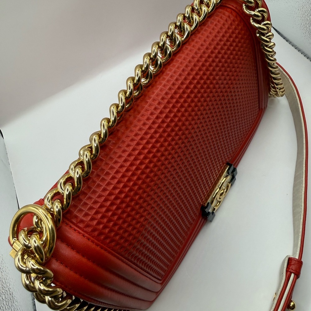 Chanel Bag - Picture 2 of 15